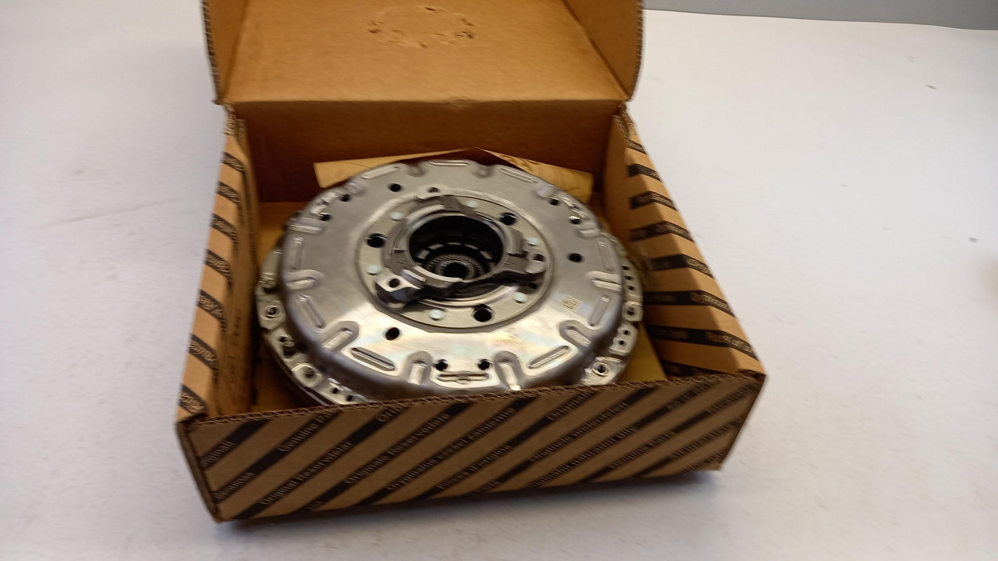 Original FIAT 500X Tipo JEEP Renegage 1.6 Clutch Kit With Flywheel 71798880 