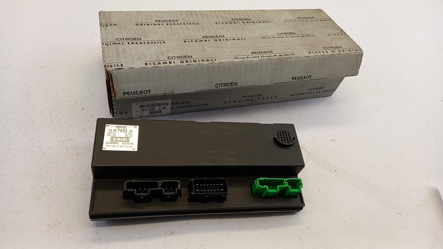 Original PEUGEOT 807 CITROËN C8 Steuergerät 9138C4