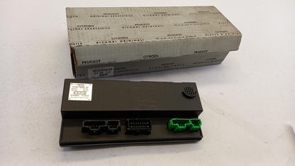 Original PEUGEOT 807 CITROËN C8 Steuergerät 9138C4
