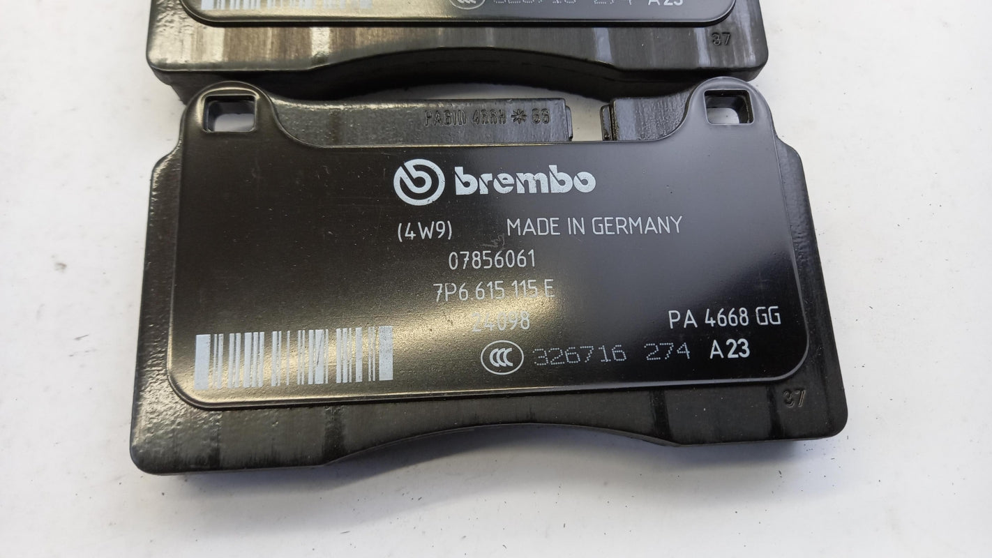 Original VW Touareg 7L Bremsbeläge Bremsklötze vorne 7L6698151K