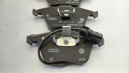 Original OE Volkswagen Bremsbeläge 4F0698151Q
