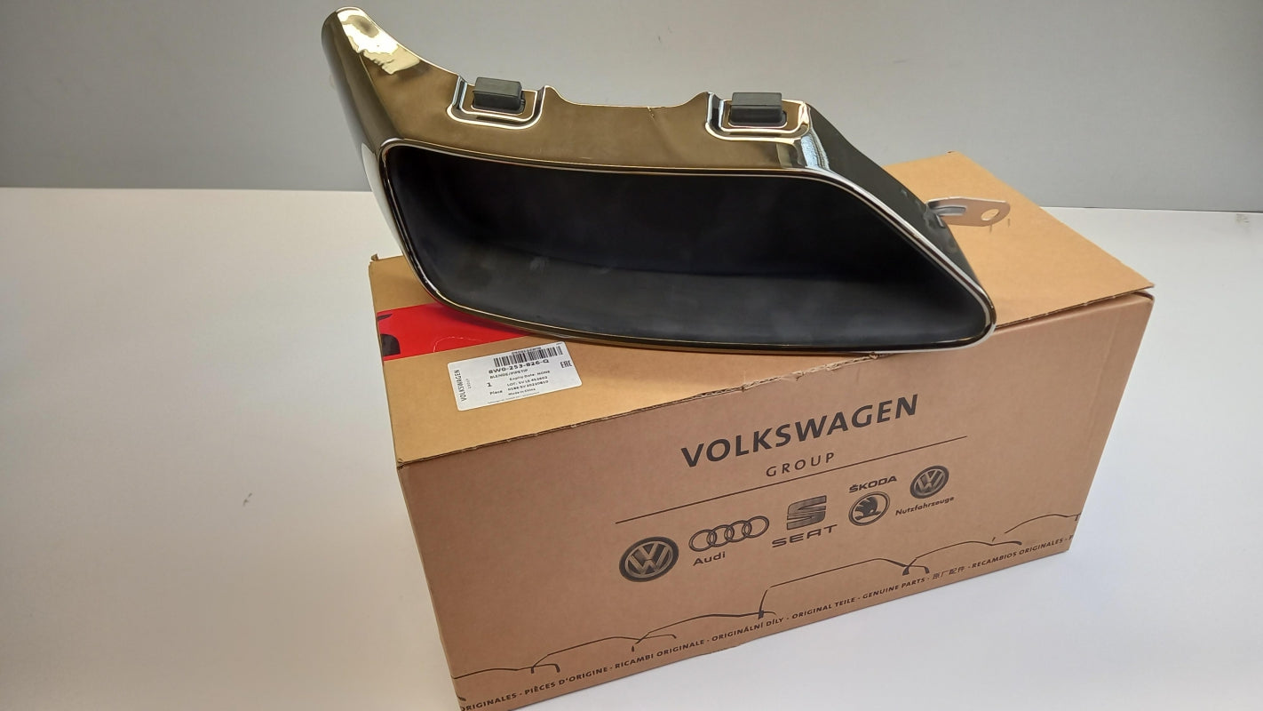 Original OE Volkswagen Auspuffblende 8W0253826Q
