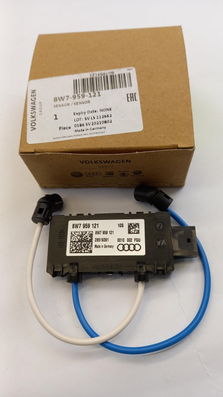 Original OE Volkswagen Sensor 8W7959121