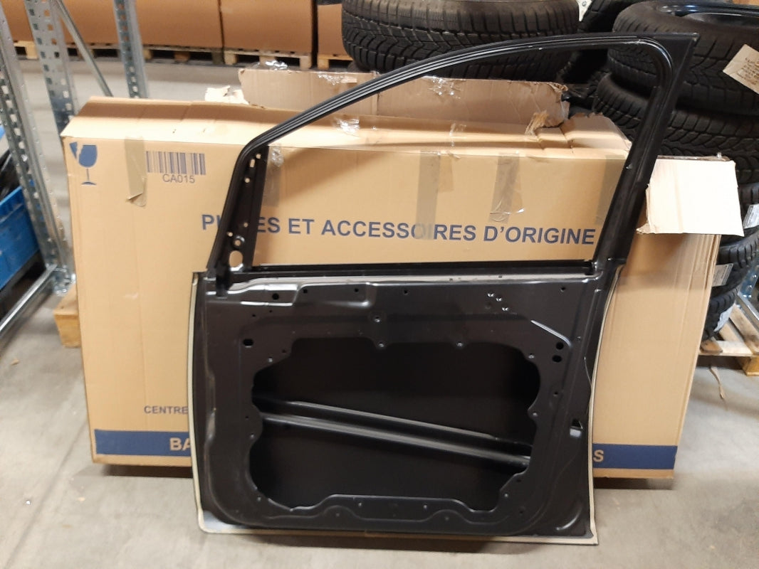 Original FORD Focus C-Max 2.0 TDCi Front Right Door 1678023 