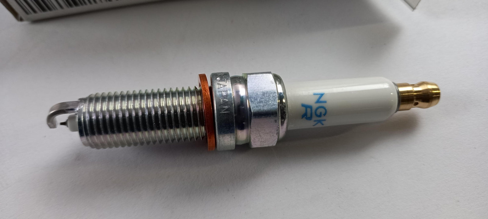 Original MERCEDES-BENZ W204 A207 C207 W211 W212 C219 Zündkerze A0041592503