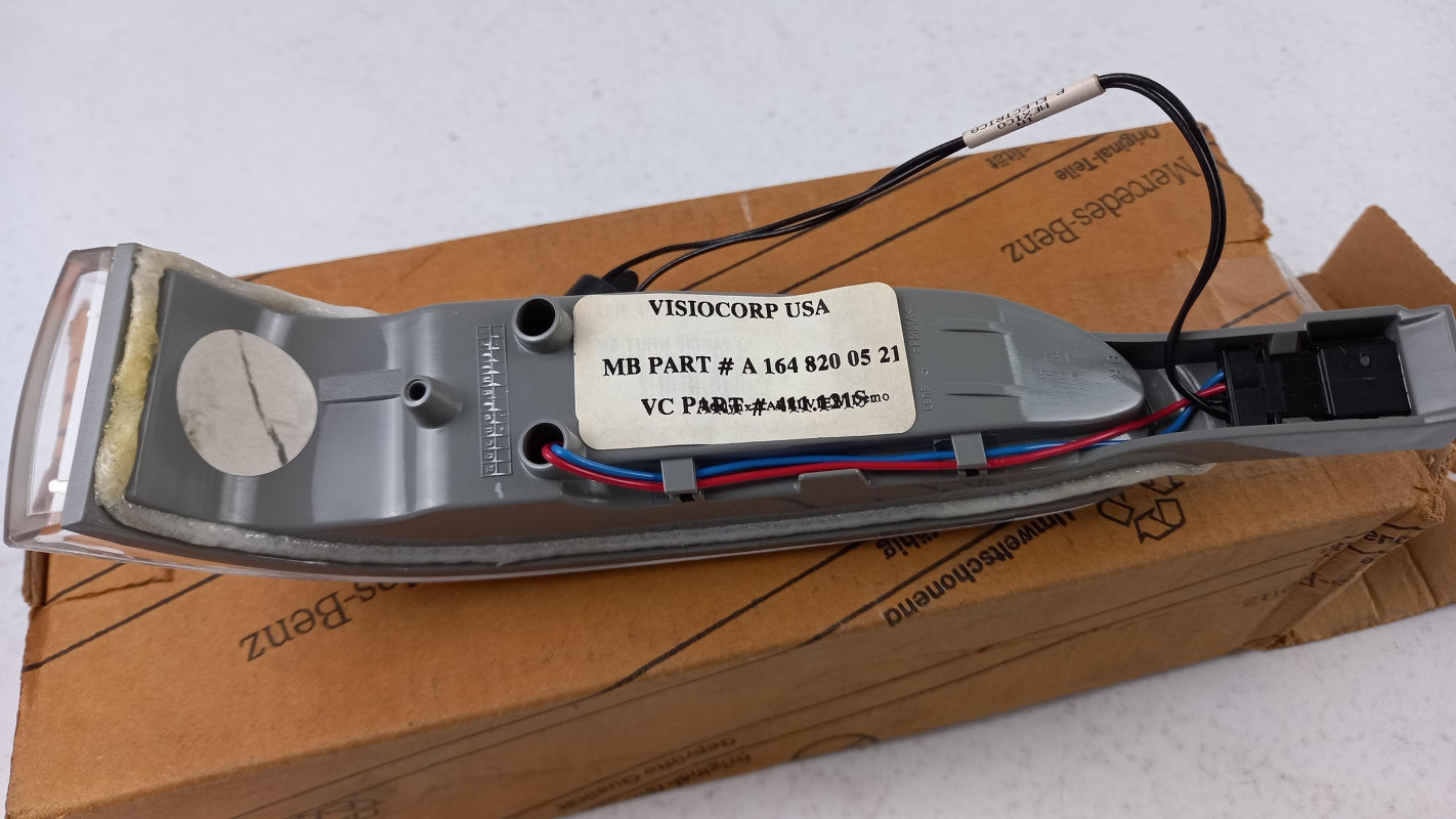Original OE MERCEDES-BENZ Blinkleuchte A1648200521