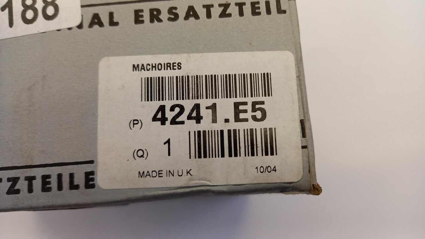 Original PEUGEOT 306 CITROËN Xsara Bremsbackensatz 4241E5
