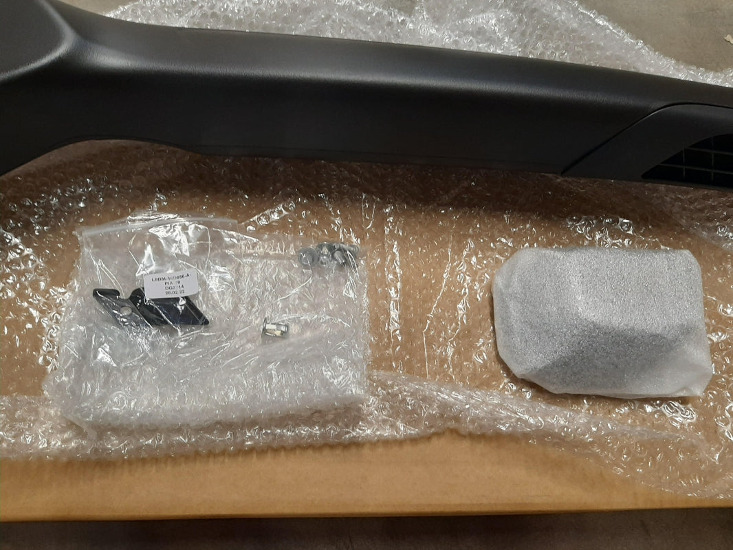 Original LAND ROVER Defender (L663) 2020- Schnorchel VPLEP0435