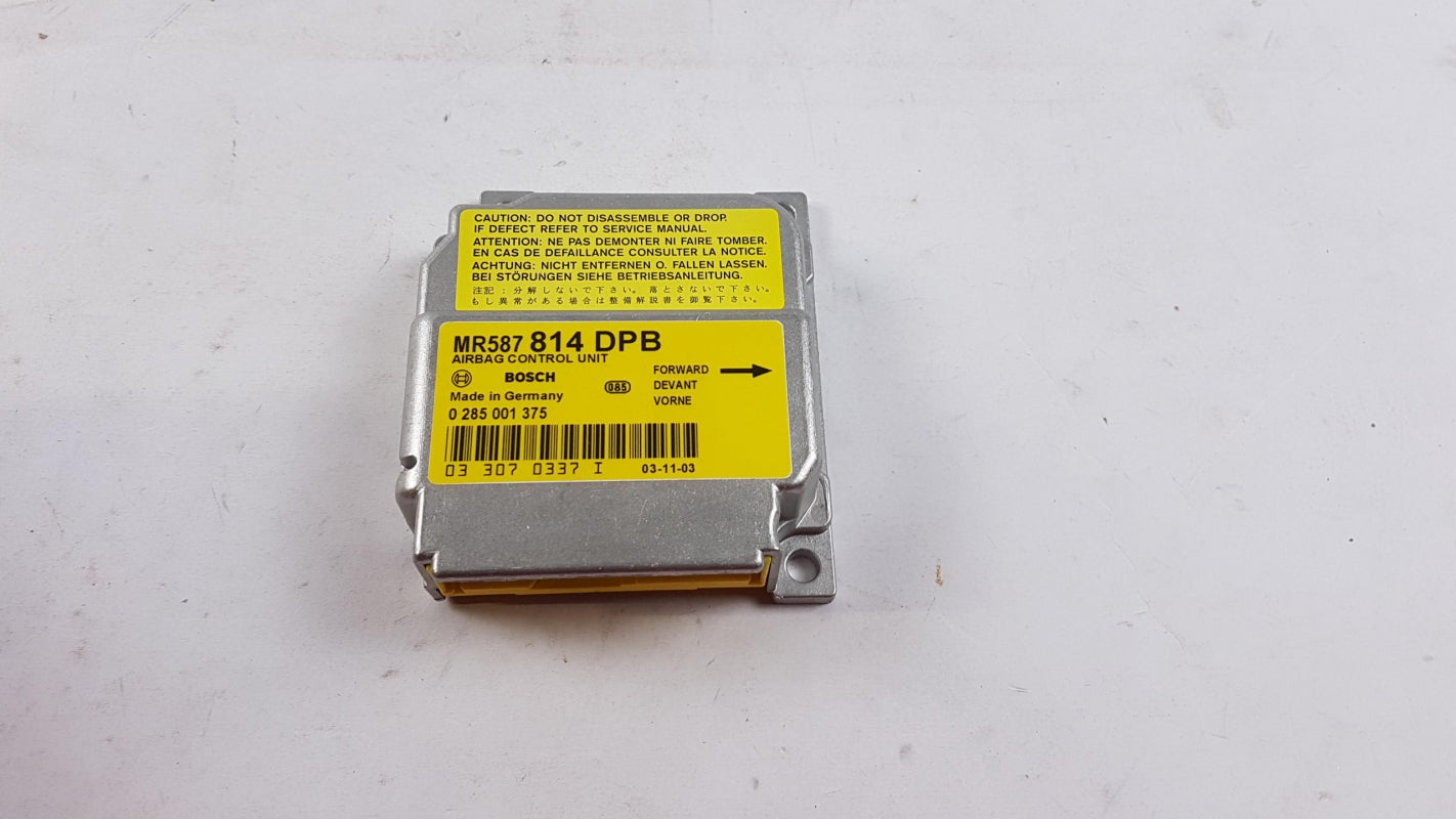 Original OE MITSUBISHI Airbag Steuergerät MR587814