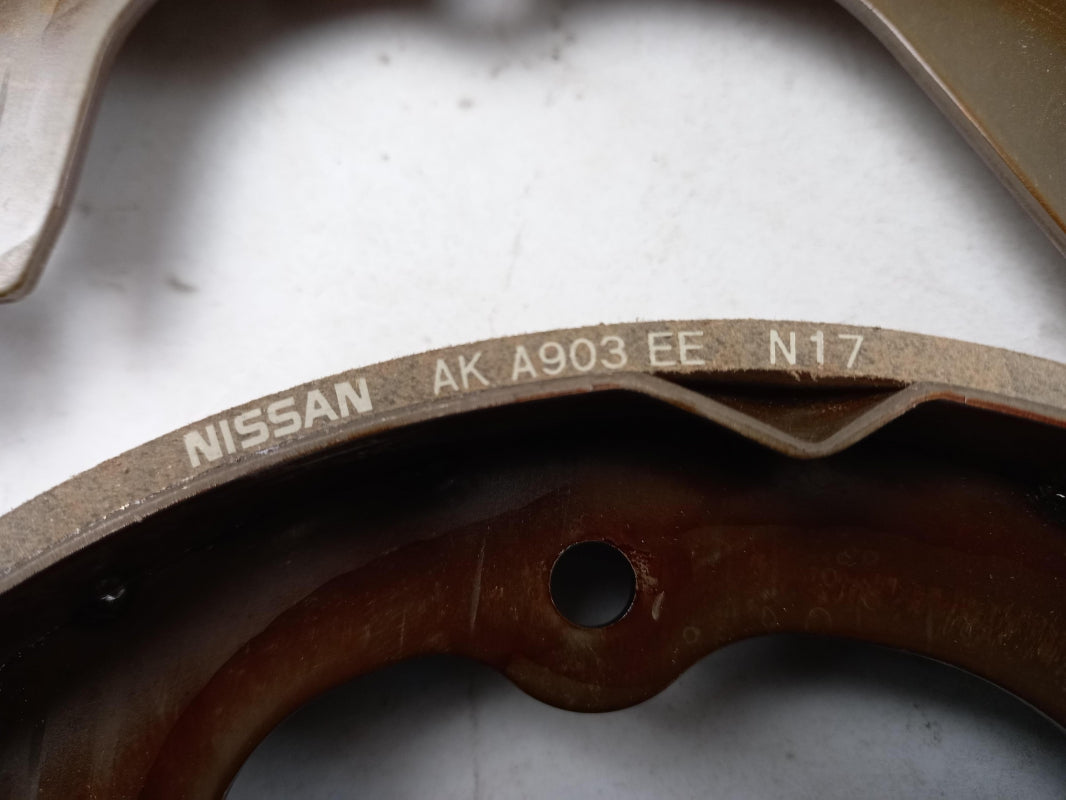 Original NISSAN NV200 Bremsbackensatz hinten D4060JX00A