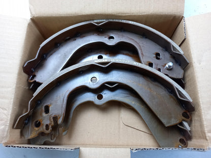 Original NISSAN NV200 Bremsbackensatz hinten D4060JX00A