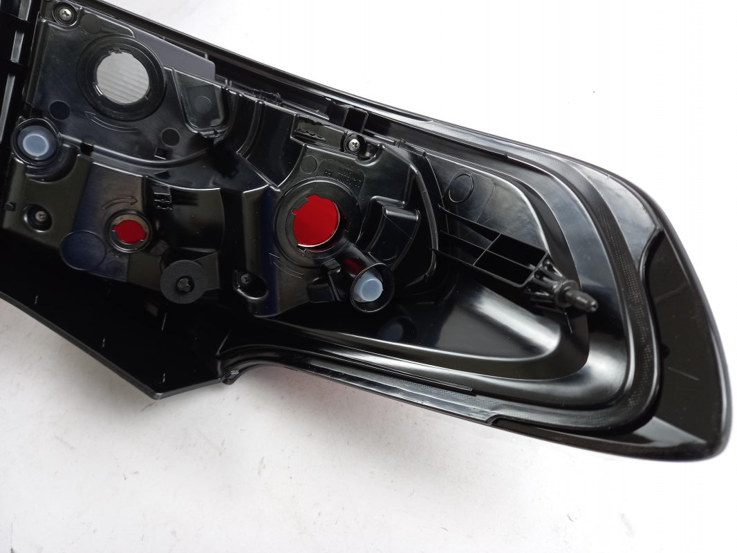 Original OPEL Zafira-C Tourer Heckleuchte Rückleuchte rechts 13386604