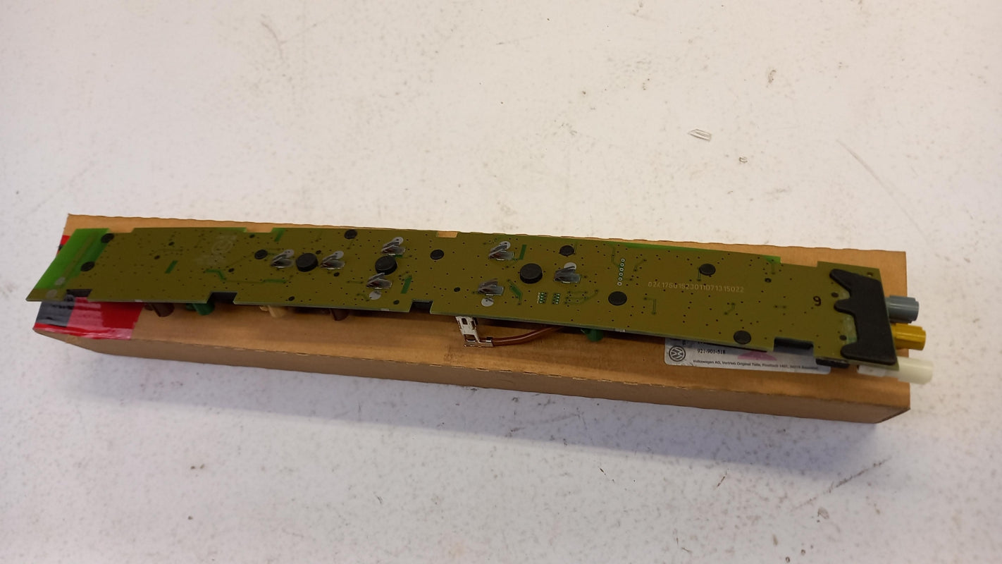 Original AUDI A8 (2004-2010) Antennenverstärker TV Empfang Links 4E0035225AF