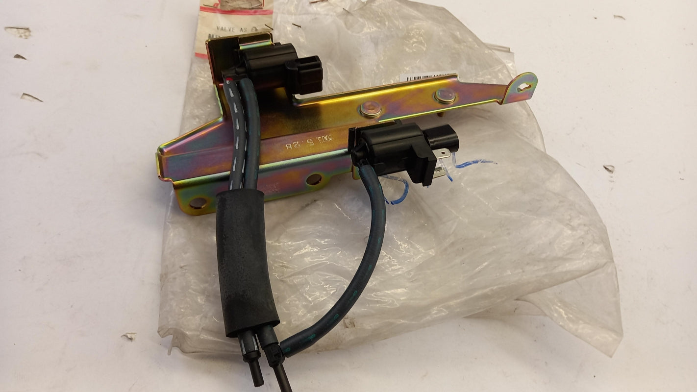 Original OE MITSUBISHI Magnetventil MR577112