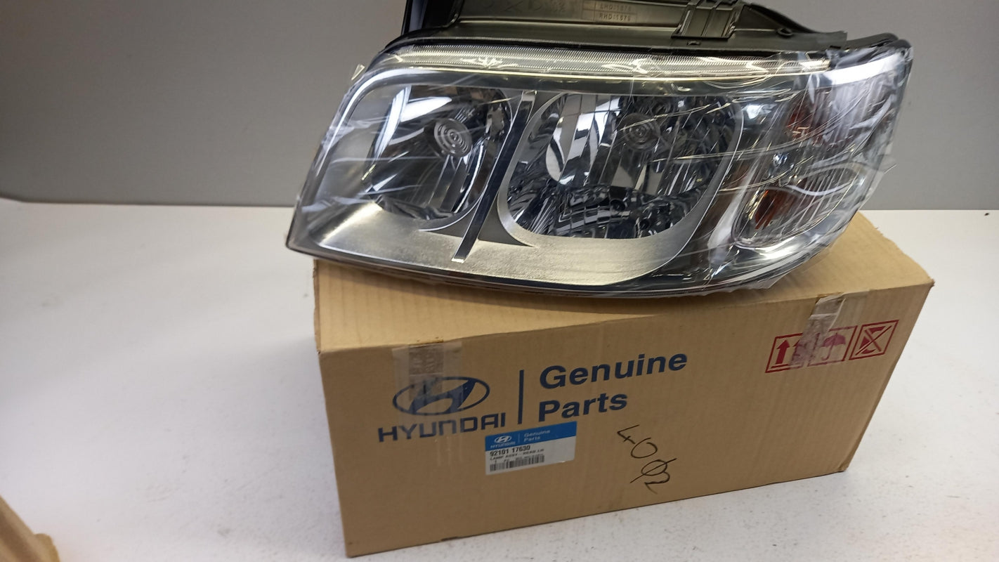 Original HYUNDAI Matrix (05-07) Frontscheinwerfer Scheinwerfer Links 9210117630