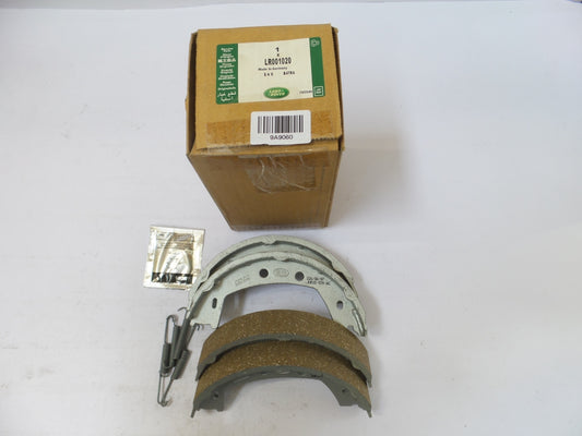 Original LAND ROVER Freelander 2 Feststellbremse Bremsbacken Satz LR001020