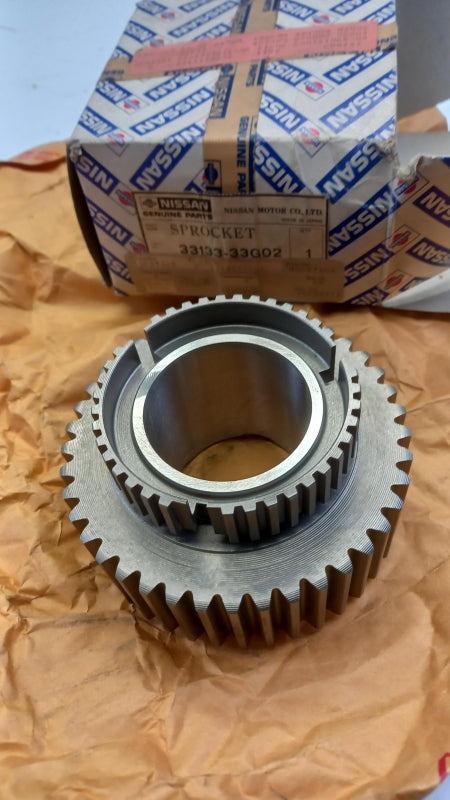 Original NISSAN Datsun Pathfinder Terrano Pickup Transmission Gear 3313333G02 