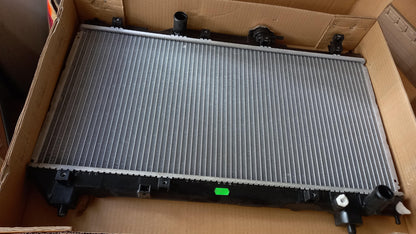 Original TOYOTA Avensis Corola Wasserkühler 1640003180