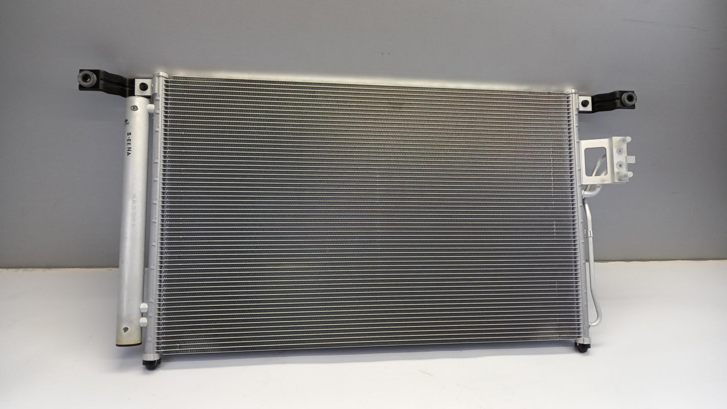 Original OE HYUNDAI/KIA Klimakondensator 976062B000