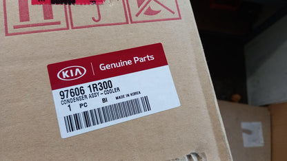 Original OE HYUNDAI/KIA Klimakondensator 976061R300