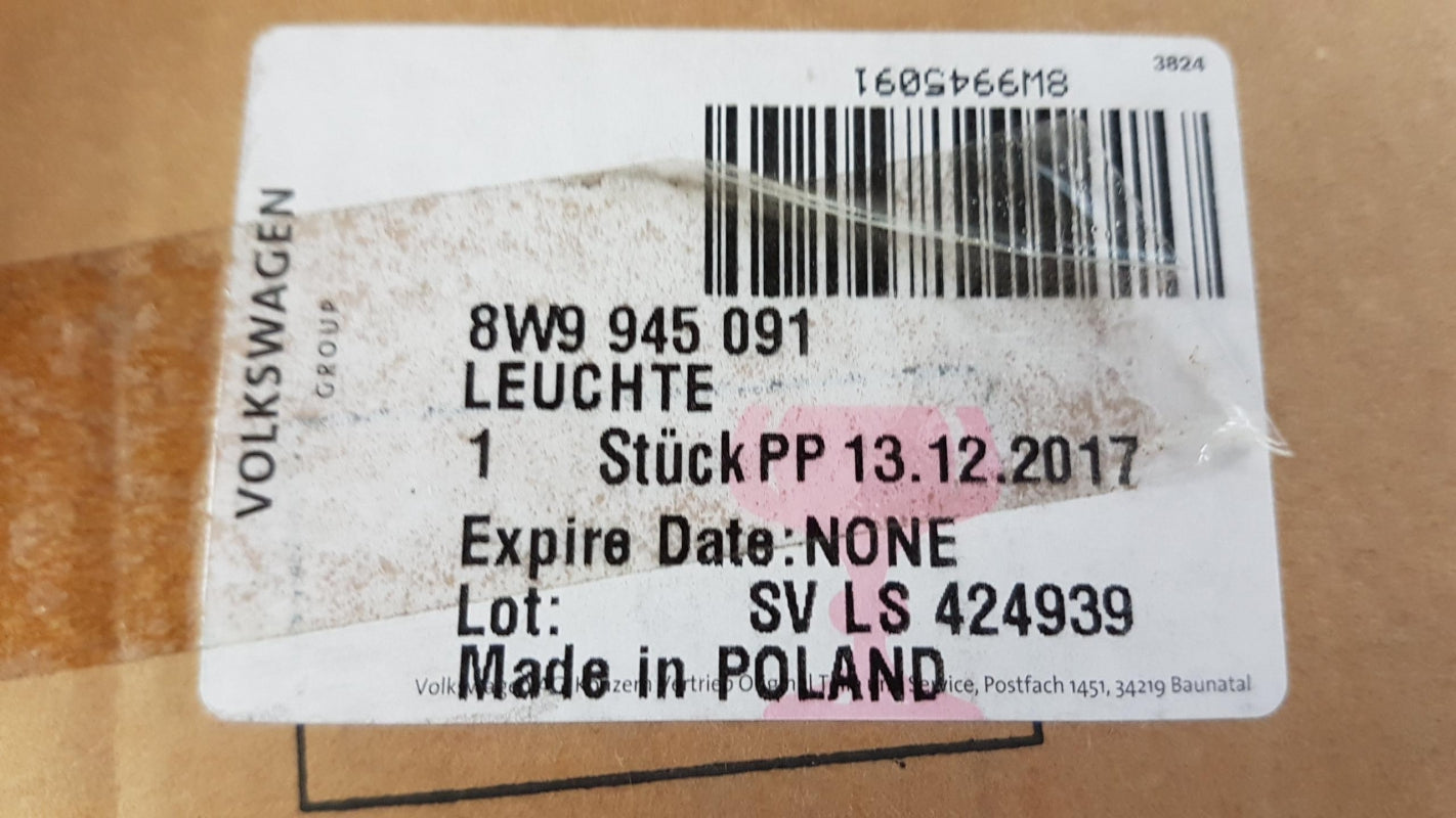 Original AUDI A4 8W Heckleuchte Rückleuchte aussen links 8W9945091