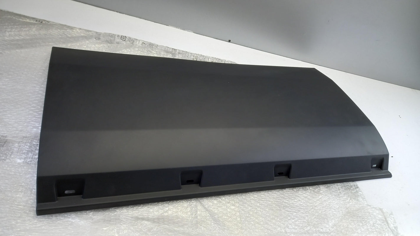 Original OE IVECO door trim strip 5801811665 