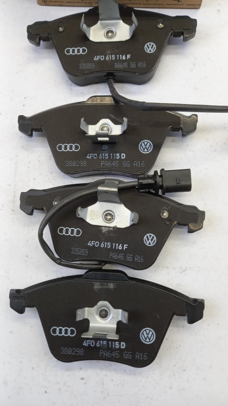 Original AUDI A6 (C6) '04-'11 Bremsbeläge vorne 4F0698151D