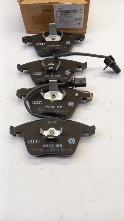Original AUDI A6 (C6) '04-'11 Bremsbeläge vorne 4F0698151D