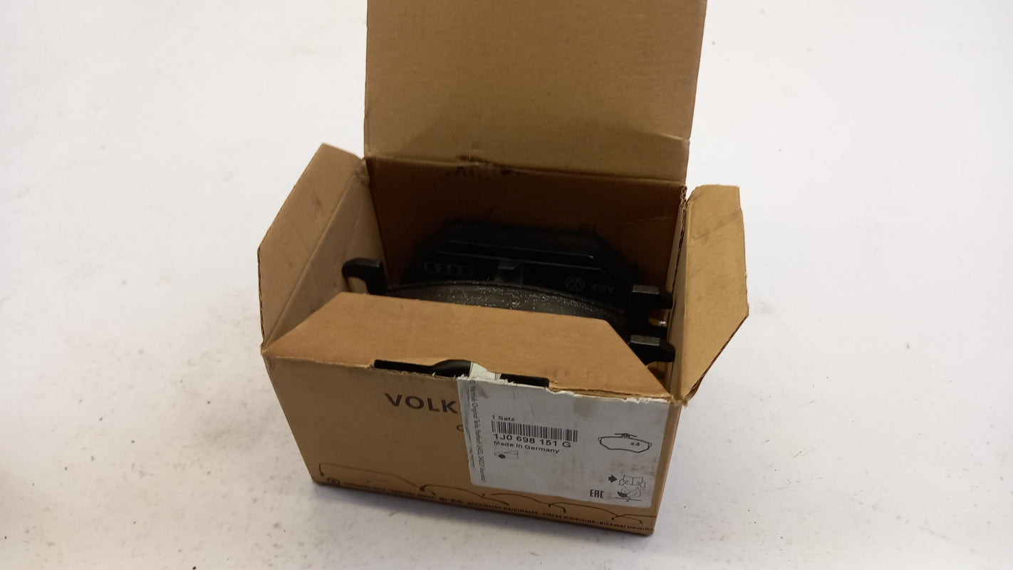 Original AUDI A2 A3 VW Golf Polo SKODA Octavia Bremsbeläge vorne 15" 1J0698151G