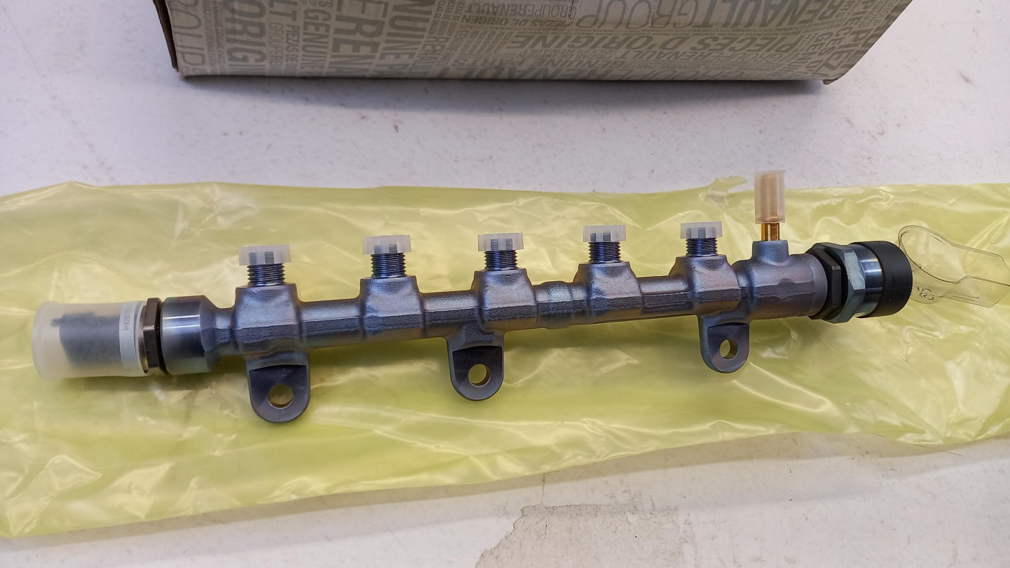 Original OE RENAULT Kraftstoff Verteilerrohr 175217750R