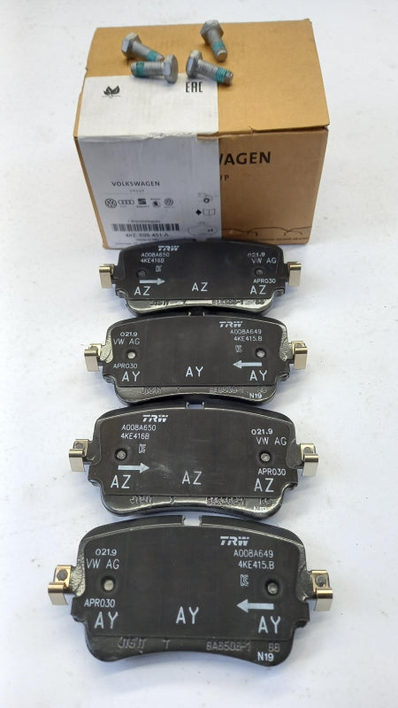 Original OE Volkswagen Bremsbeläge 4KE698451A