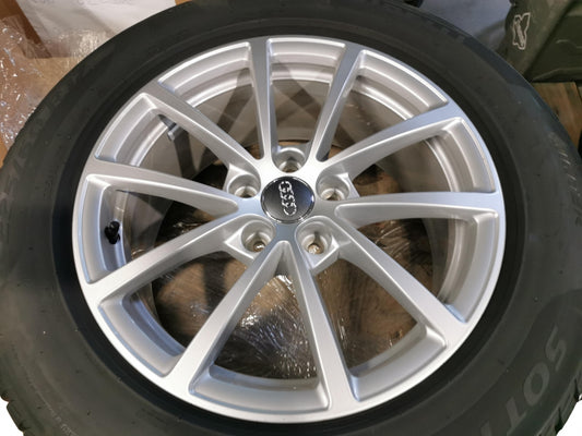 Original AUDI A6 (2019-) Winterkomplettrad 17 Zoll Rechts 4K00735478Z8