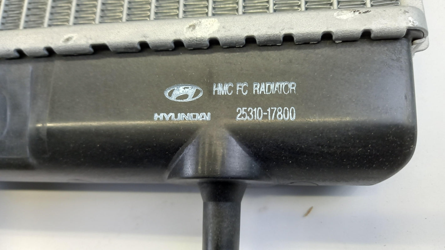 Original OE HYUNDAI/KIA Wasserkühler 2531017800