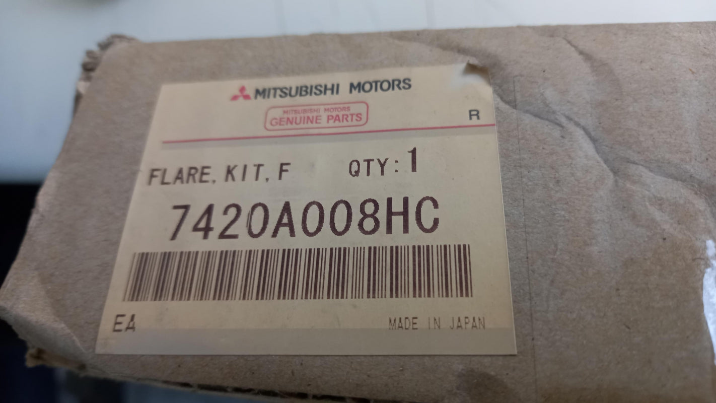 Original MITSUBISHI Outlander Airtrek Kotflügel Zierleiste rechts 7420A008HC