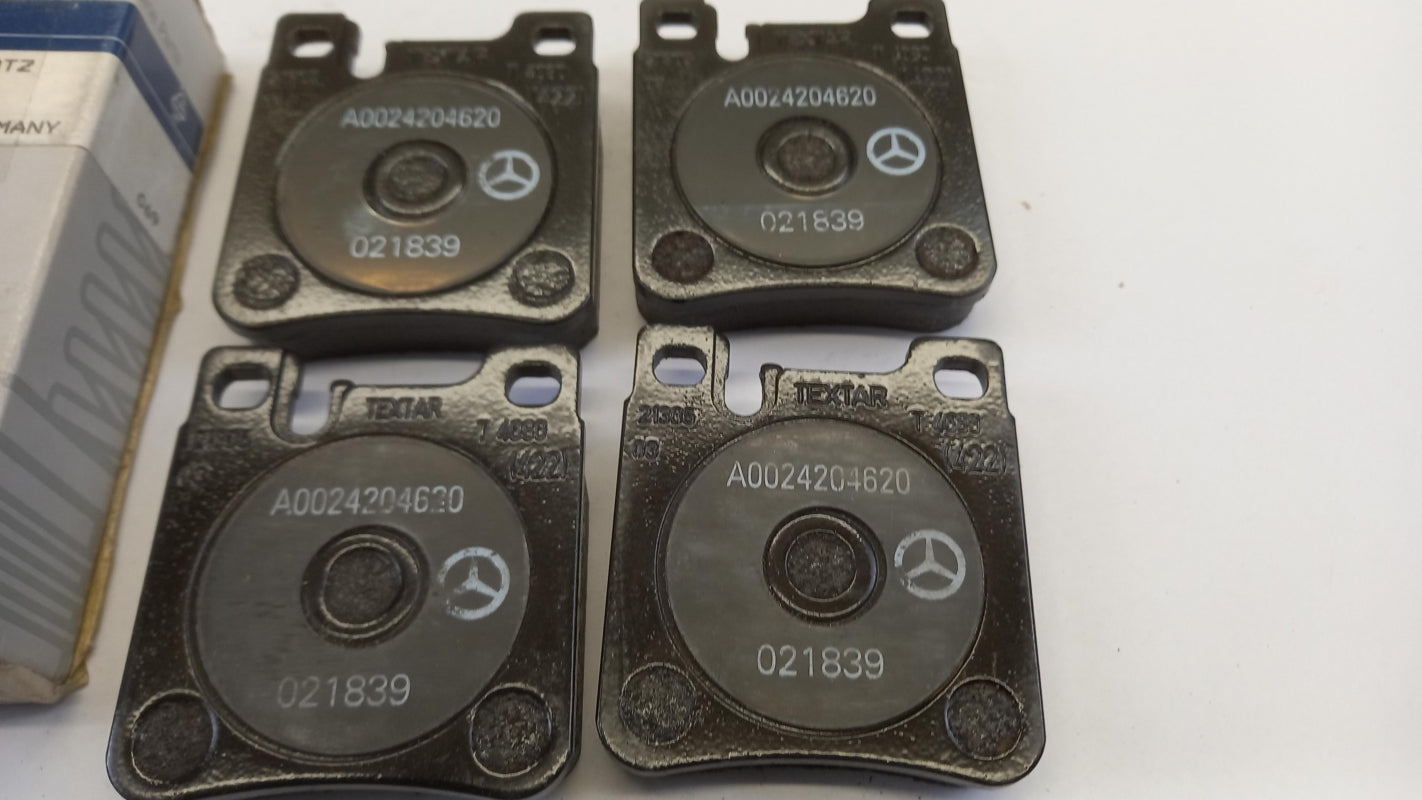 Original MERCEDES-BENZ C-klasse W202 E W210 Bremsbeläge hinten A0024204620