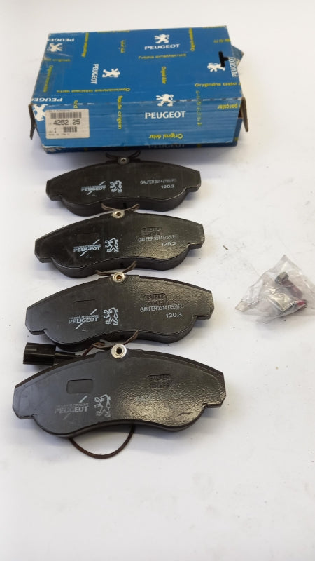 Original PEUGEOT Boxer CITROEN Jumper front brake pads 425225