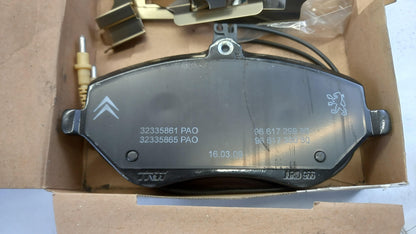 Original PEUGEOT 407 (2004-2007) Bremsbeläge Satz Vorne 425348