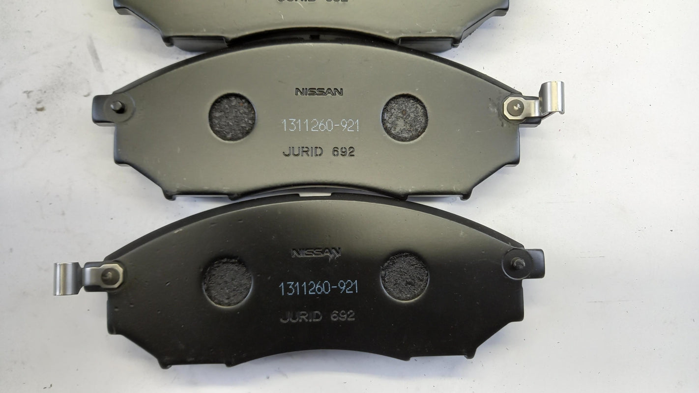 Original NISSAN Navara D40 Bremsbeläge vorne DA060EB325
