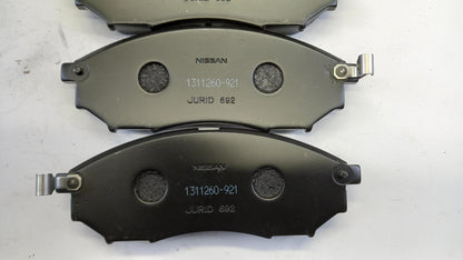 Original NISSAN Navara D40 Bremsbeläge vorne DA060EB325