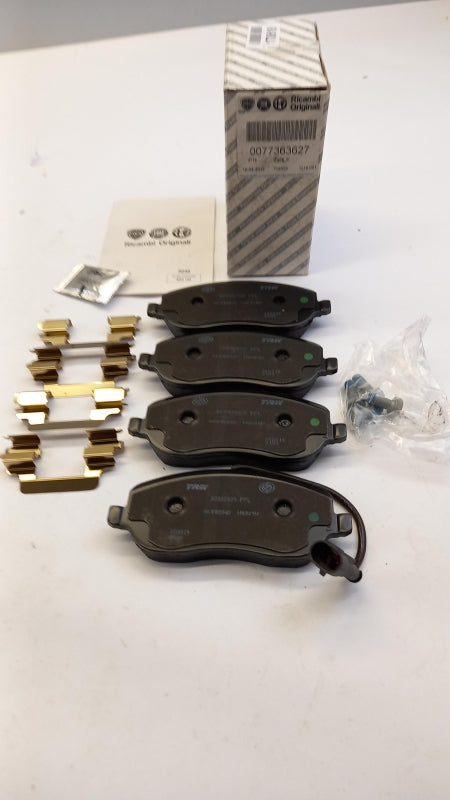 Original FIAT Croma Bremsbeläge vorne 77363627