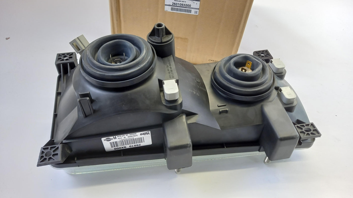 Original NISSAN Atleon (11-13) Frontscheinwerfer Scheinwerfer Rechts 260109X000