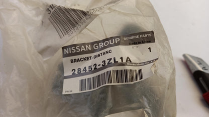 Original OE NISSAN Geber Halterung 284523ZL1A