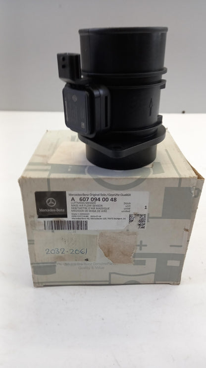 Original MERCEDES-BENZ Citan Diesel MPV W415 W420 Luftmassenmesser A6070940048