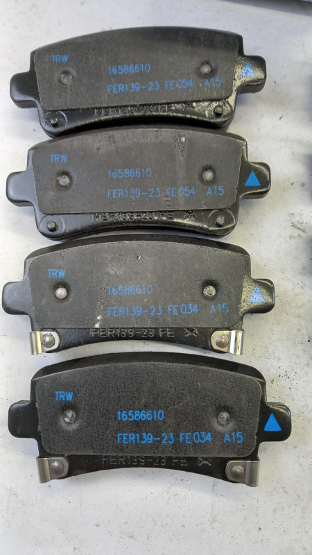 Original OPEL Insignia G09 Bremsbeläge hinten 22846362