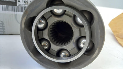 Original OE MERCEDES-BENZ Antriebswelle Gelenksatz A1693600975