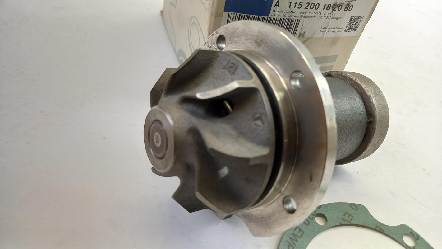 Original OE MERCEDES-BENZ Wasserpumpe A115200182080