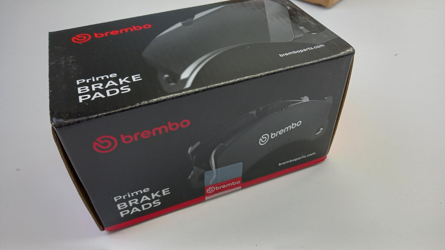 BREMBO für OPEL Vectra-C Signum FORD Focus II Bremsbeläge Satz Hinten P59042