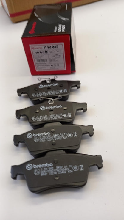 BREMBO für OPEL Vectra-C Signum FORD Focus II Bremsbeläge Satz Hinten P59042