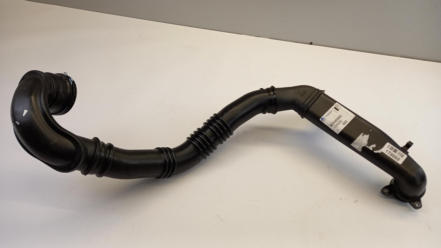 Original PSA OPEL Astra J Zafira C 2.0 CDTi  Ladeluftschlauch 13265282
