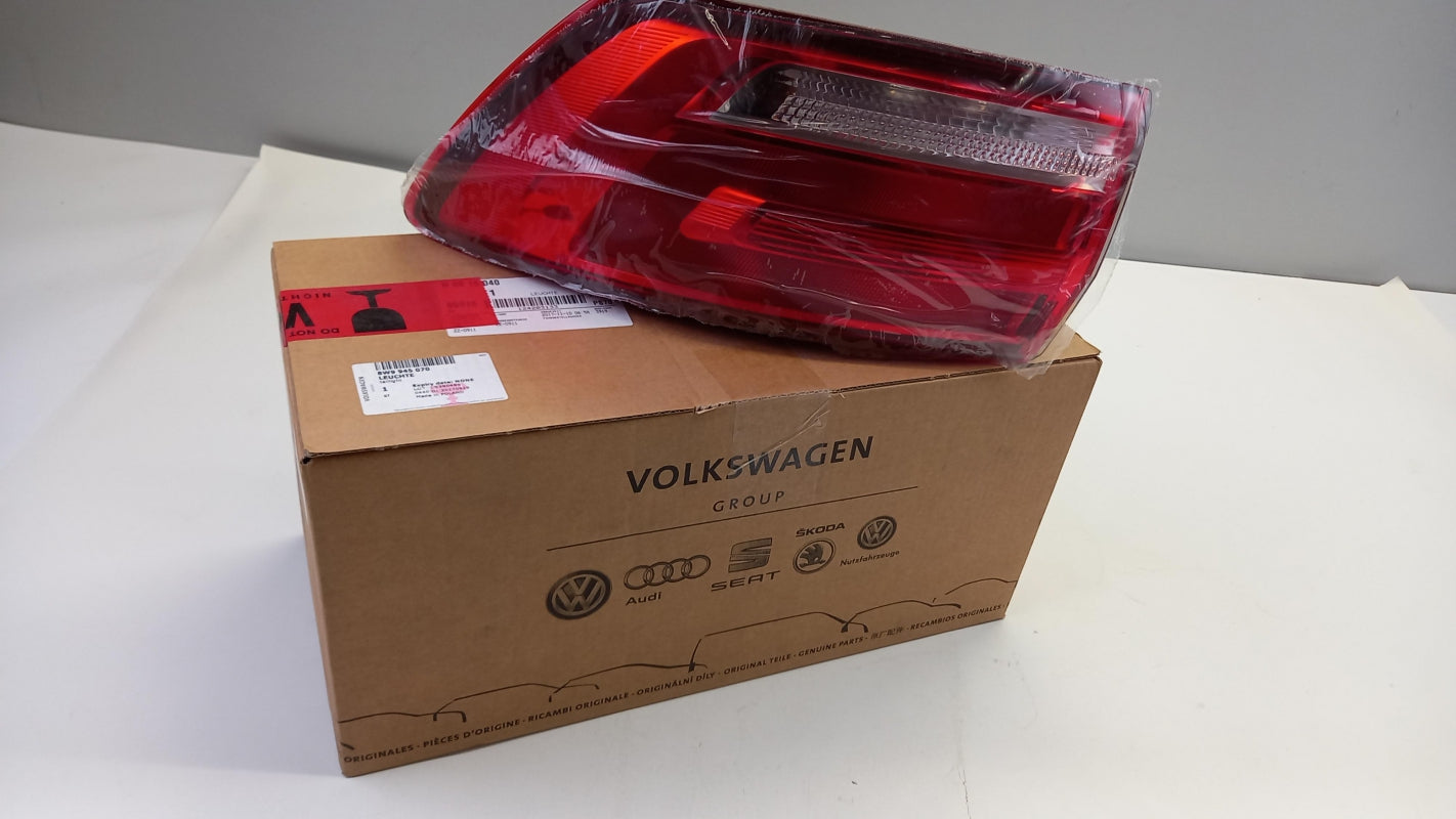 Original AUDI A4 B9 rear right tail light 8W9945070 